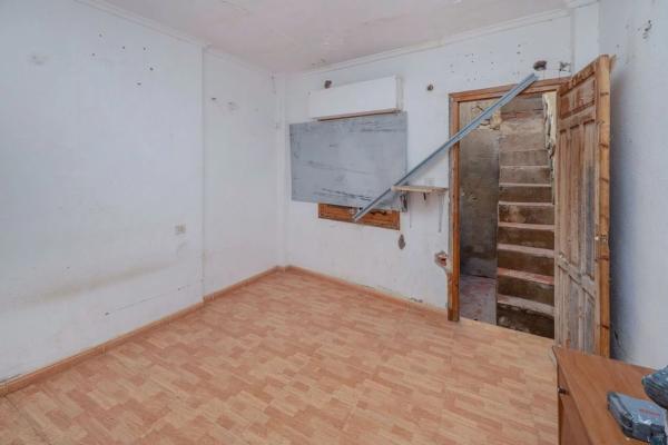 Chalet adosado en via Crucis, 86