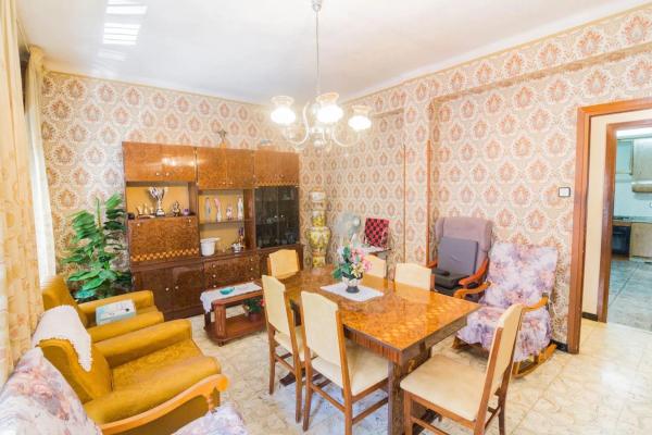 Piso en avenida de la Constitución