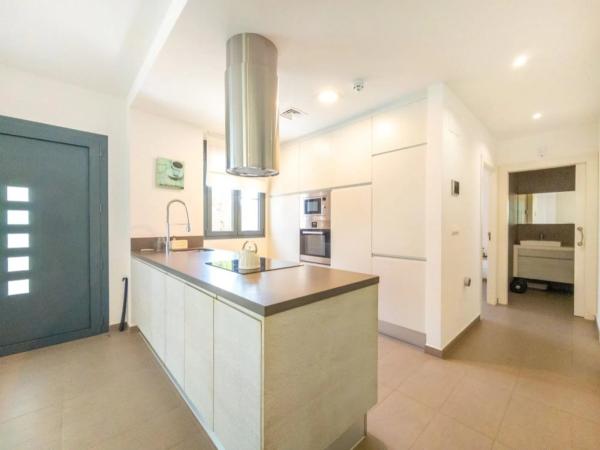 Casa independiente en calle Numero 8, 17