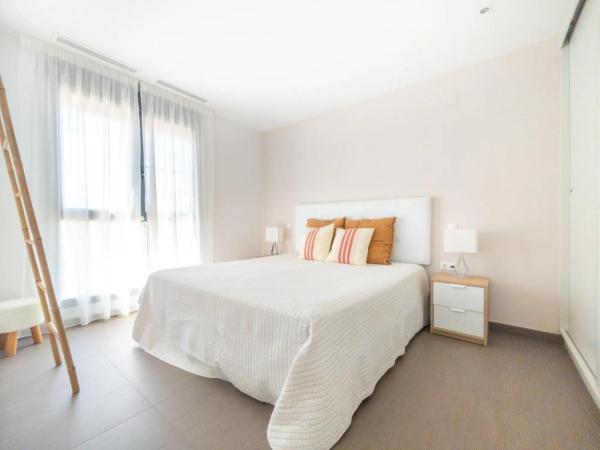 Casa independiente en calle Numero 8, 17