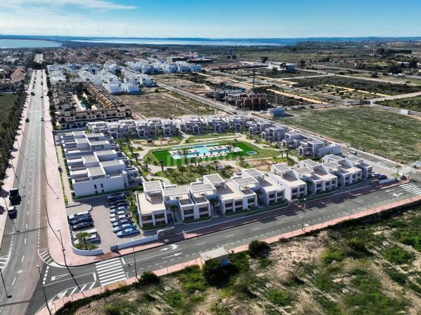 Casa independiente en calle Gerona