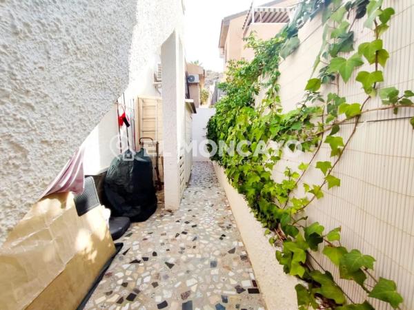 Casa independiente en calle Sierra Mariola