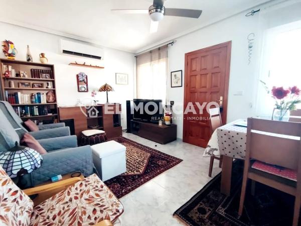 Casa independiente en calle Sierra Mariola