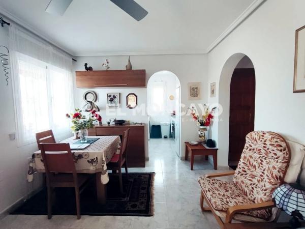 Casa independiente en calle Sierra Mariola