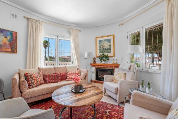 Casa independiente en calle los Algarrobos, 105