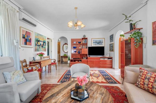 Casa independiente en calle los Algarrobos, 105