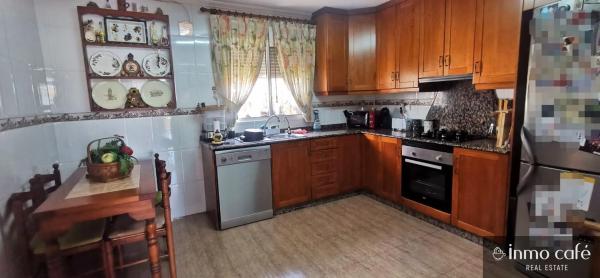 Chalet pareado en calle San Antonio