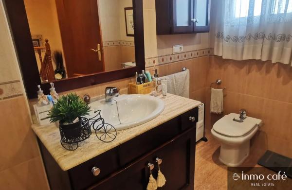 Chalet pareado en calle San Antonio