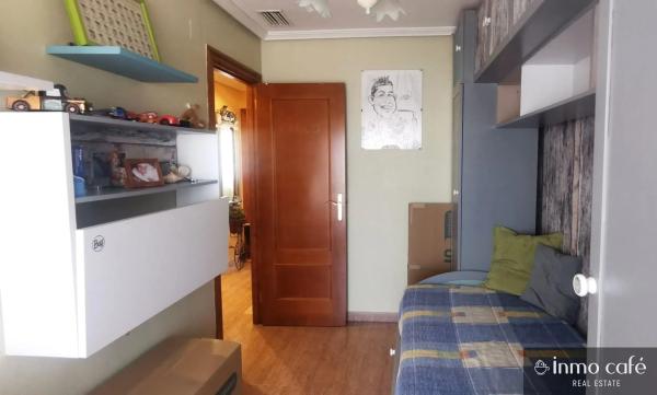 Chalet pareado en calle San Antonio
