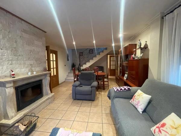 Chalet adosado en calle Jose Cartagena, 17