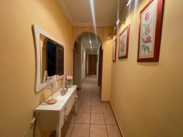 Chalet adosado en calle Jose Cartagena, 17