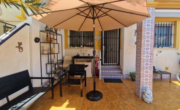 Chalet en Daya Nueva