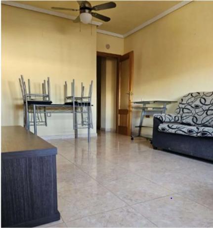 Piso en calle Reverendo Gil Guillén, 82