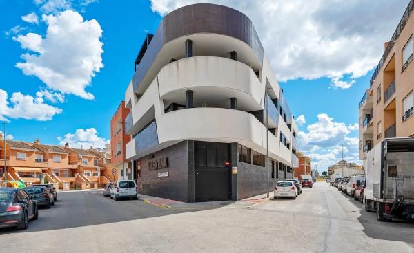 Piso en calle Pedro García Roca, 1