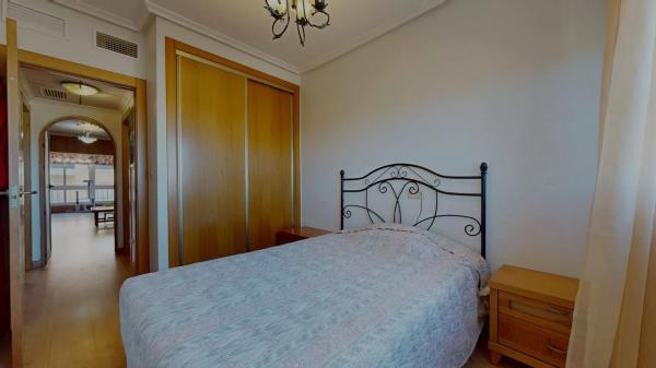 Piso en avenida Comunidad Valenciana, 2