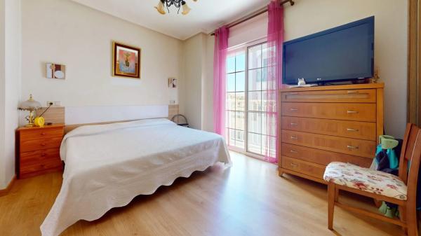 Piso en avenida Comunidad Valenciana, 2