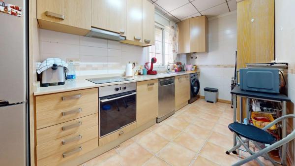 Piso en avenida Comunidad Valenciana, 2