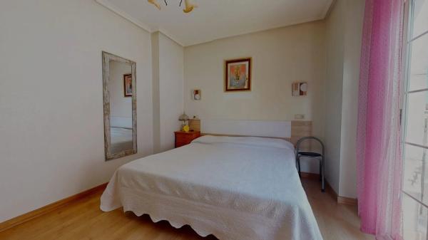 Piso en avenida Comunidad Valenciana, 2