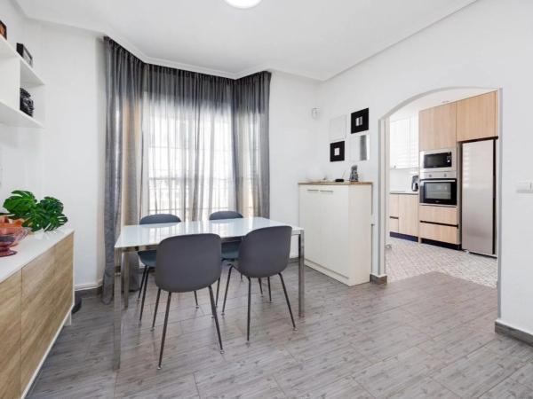 Chalet adosado en avenida l'Herba Bona, 69