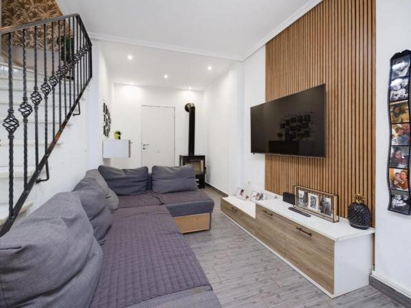 Chalet adosado en avenida l'Herba Bona, 69