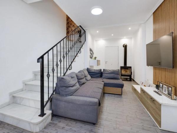 Chalet adosado en avenida l'Herba Bona, 69