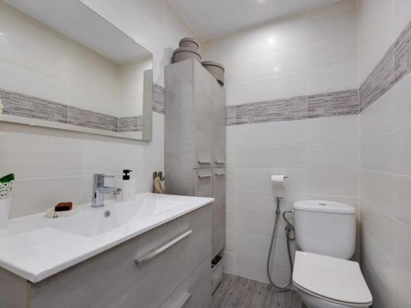 Chalet adosado en avenida l'Herba Bona, 69