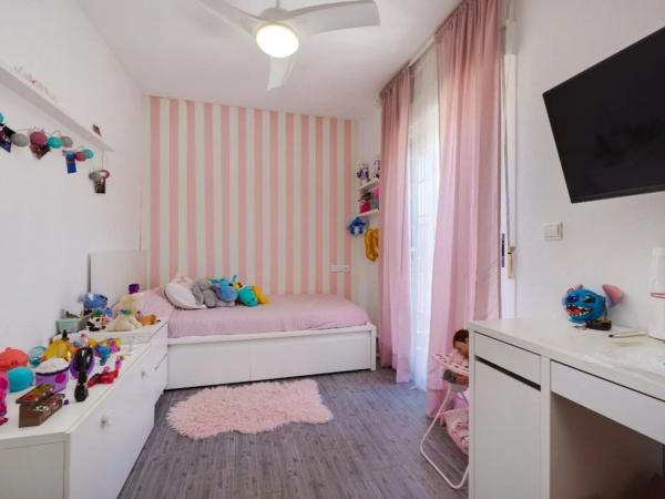 Chalet adosado en avenida l'Herba Bona, 69