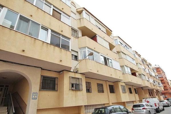 Piso en calle Sanchis Guarner, 28