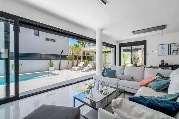 Casa independiente en avenida l'Oliveró, 64