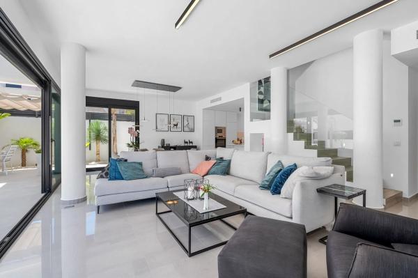 Casa independiente en avenida l'Oliveró, 64