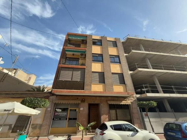 Piso en calle Miguel Hernández