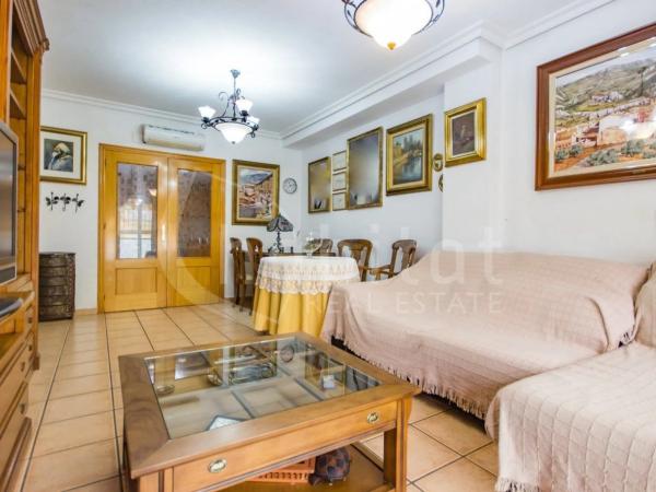 Casa independiente en calle Pueblos de Europa, 2