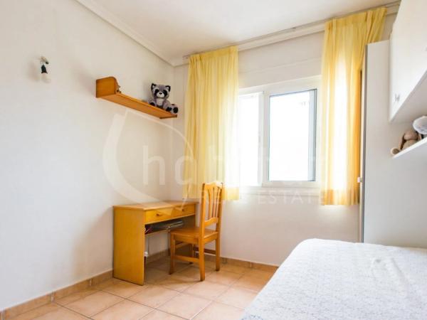 Casa independiente en calle Pueblos de Europa, 2