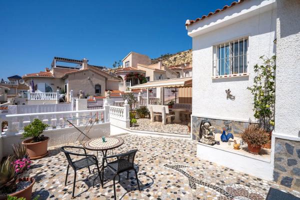 Casa independiente en calle Sierra del Carche