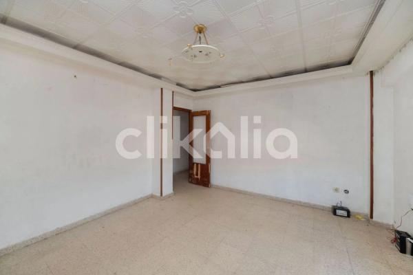 Piso en calle Miguel Delibes