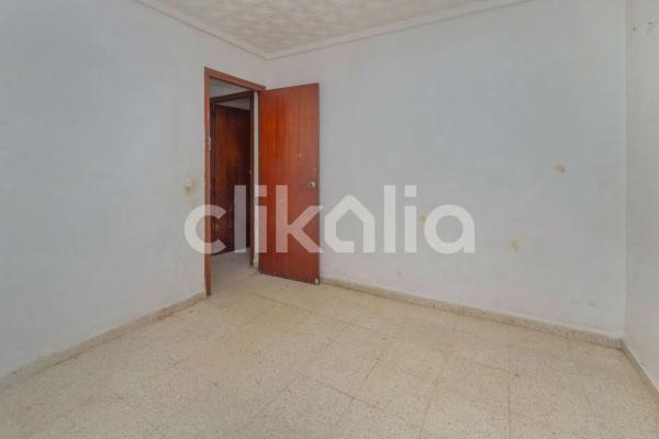 Piso en calle Miguel Delibes