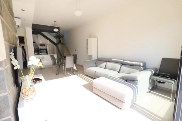 Dúplex en Barrio Lomas de Cabo Roig-Los Dolses