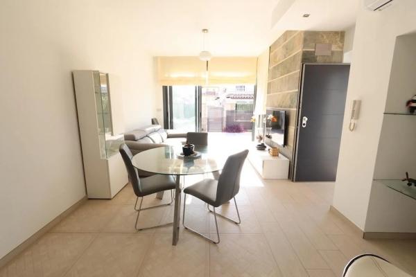 Dúplex en Barrio Lomas de Cabo Roig-Los Dolses