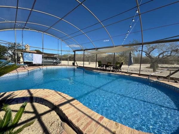 Casa rural en avenida Sierra Escalona