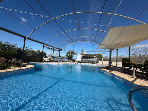 Casa rural en avenida Sierra Escalona