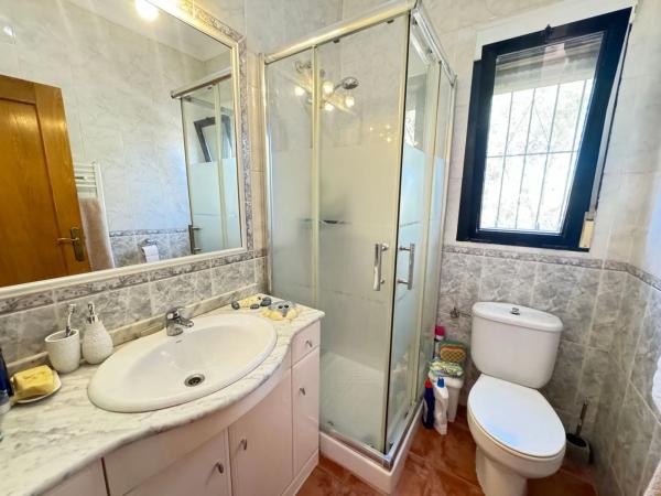 Casa rural en avenida Sierra Escalona