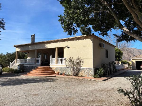 Finca rústica en camino Viejo de Almoradi s/n