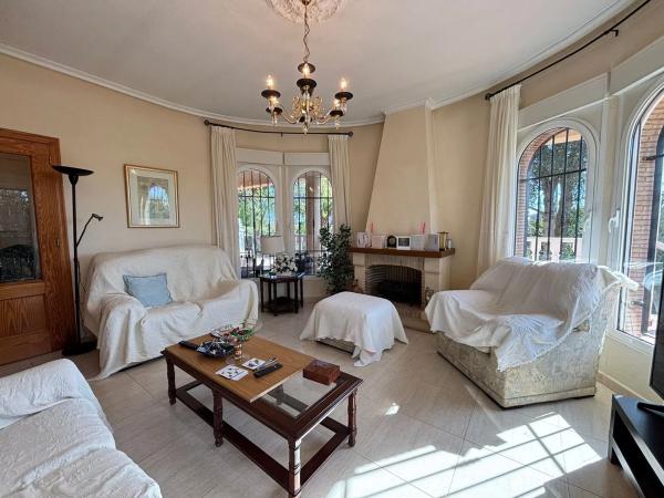 Finca rústica en camino Viejo de Almoradi s/n