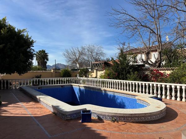 Finca rústica en camino Viejo de Almoradi s/n