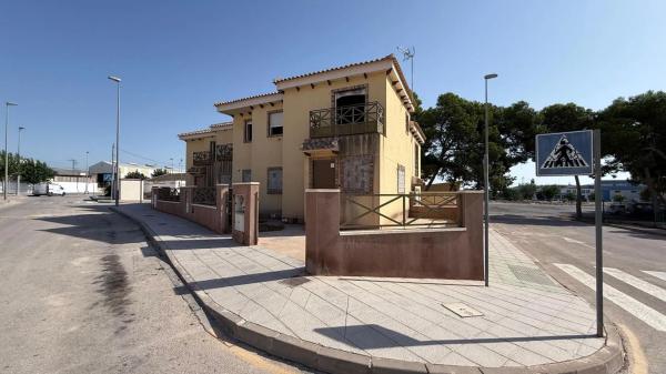 Chalet adosado en calle Pastores, 4