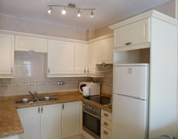 Chalet adosado en calle Lirio