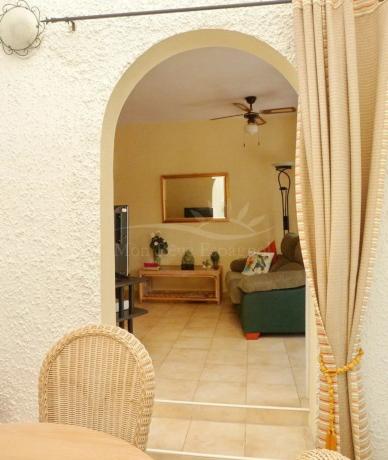 Chalet adosado en calle Lirio