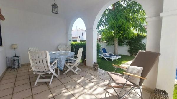 Chalet adosado en calle Río Seco