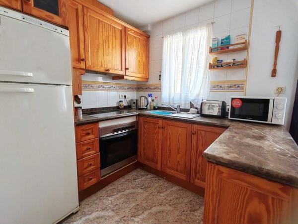 Chalet adosado en calle Albahaca