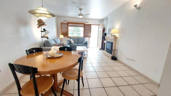 Chalet adosado en calle Río Seco